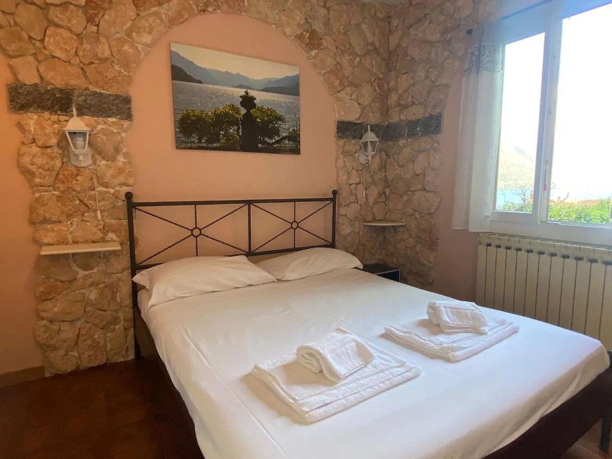 Depandance Apartment Argegno 0*,  Italy